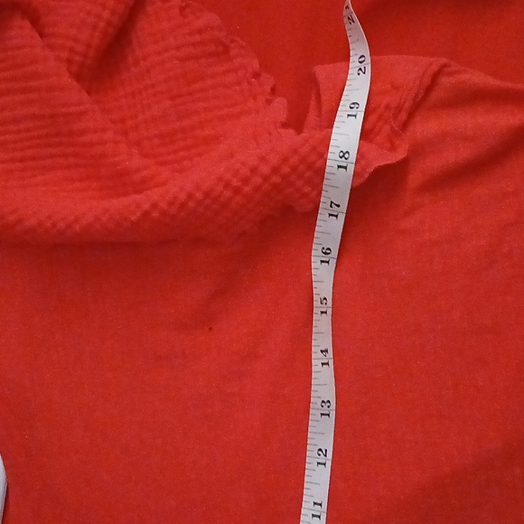 Red Ruffle Sleeve Top - Picture 6 of 7